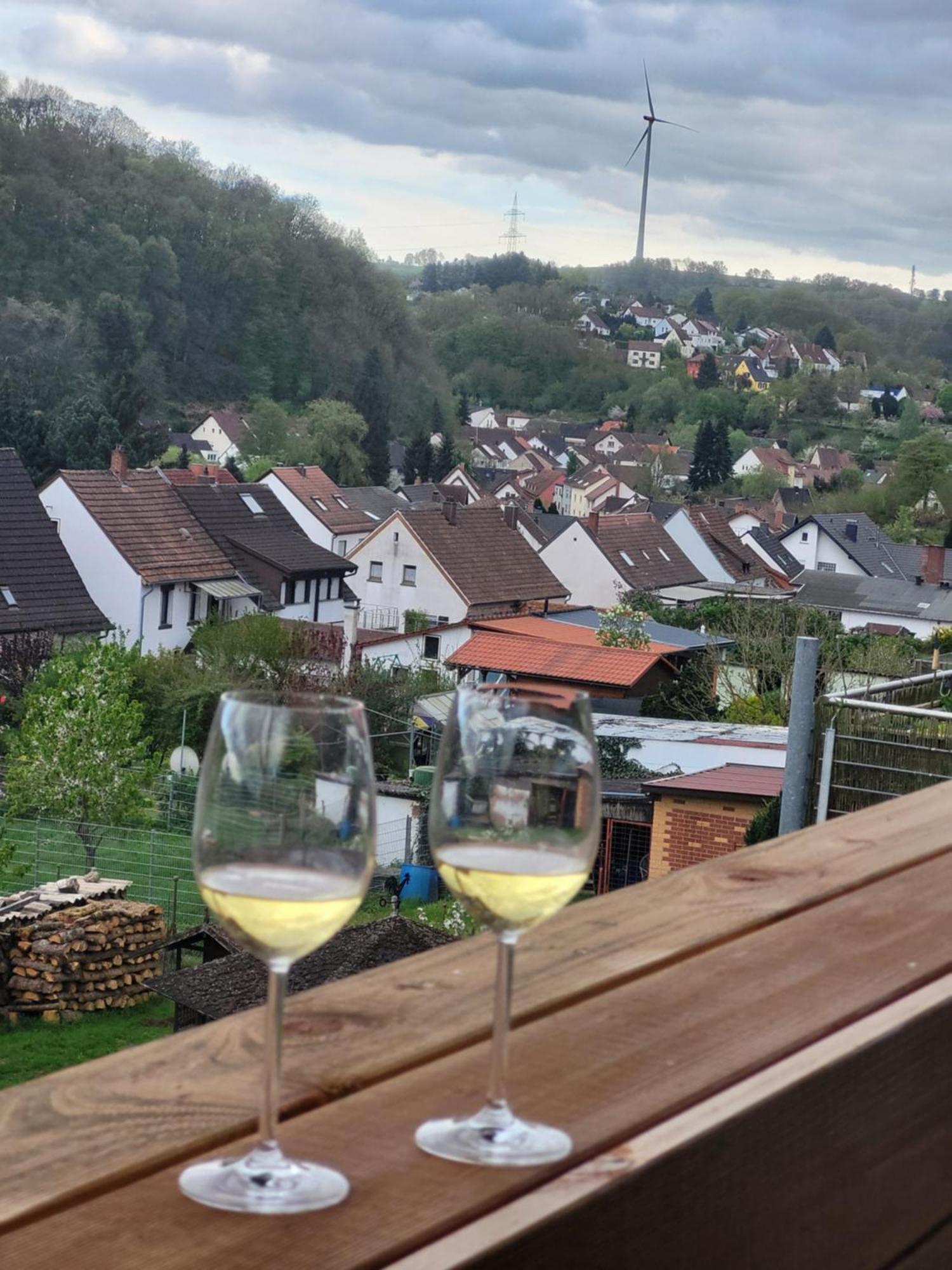 Ferienwohnung Weitblick Uninah ฮอมบวร์ก ภายนอก รูปภาพ