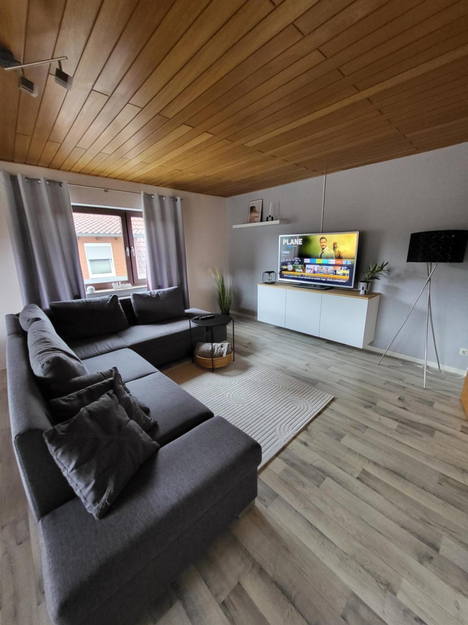 Ferienwohnung Weitblick Uninah ฮอมบวร์ก ภายนอก รูปภาพ
